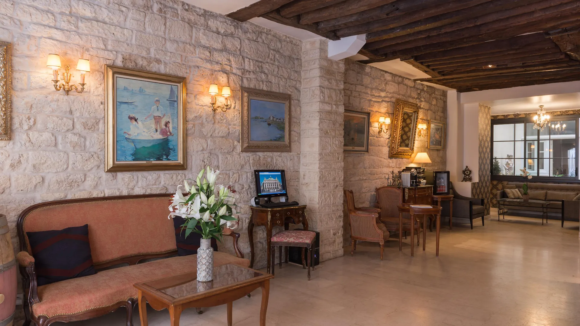 Hotel Gaillon Opera Paris 3*,